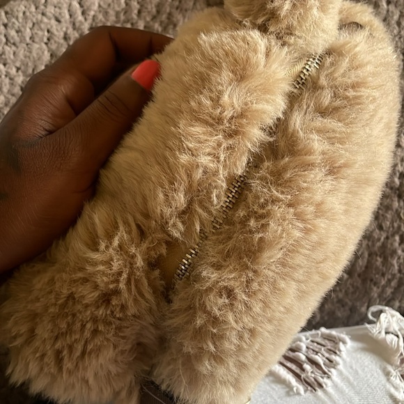 Teddy Bag - Picture 2 of 4